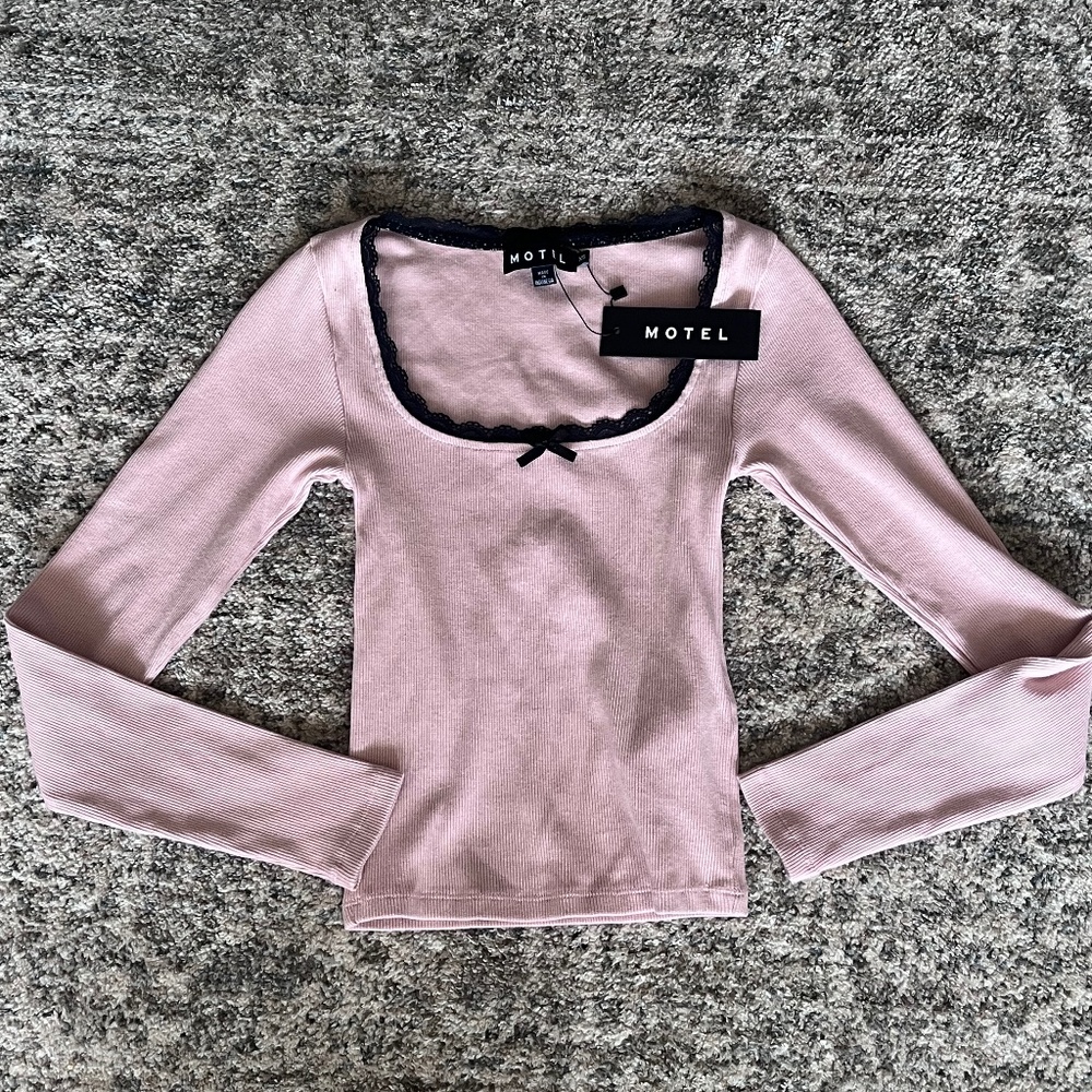 Motel rocks long sleeve